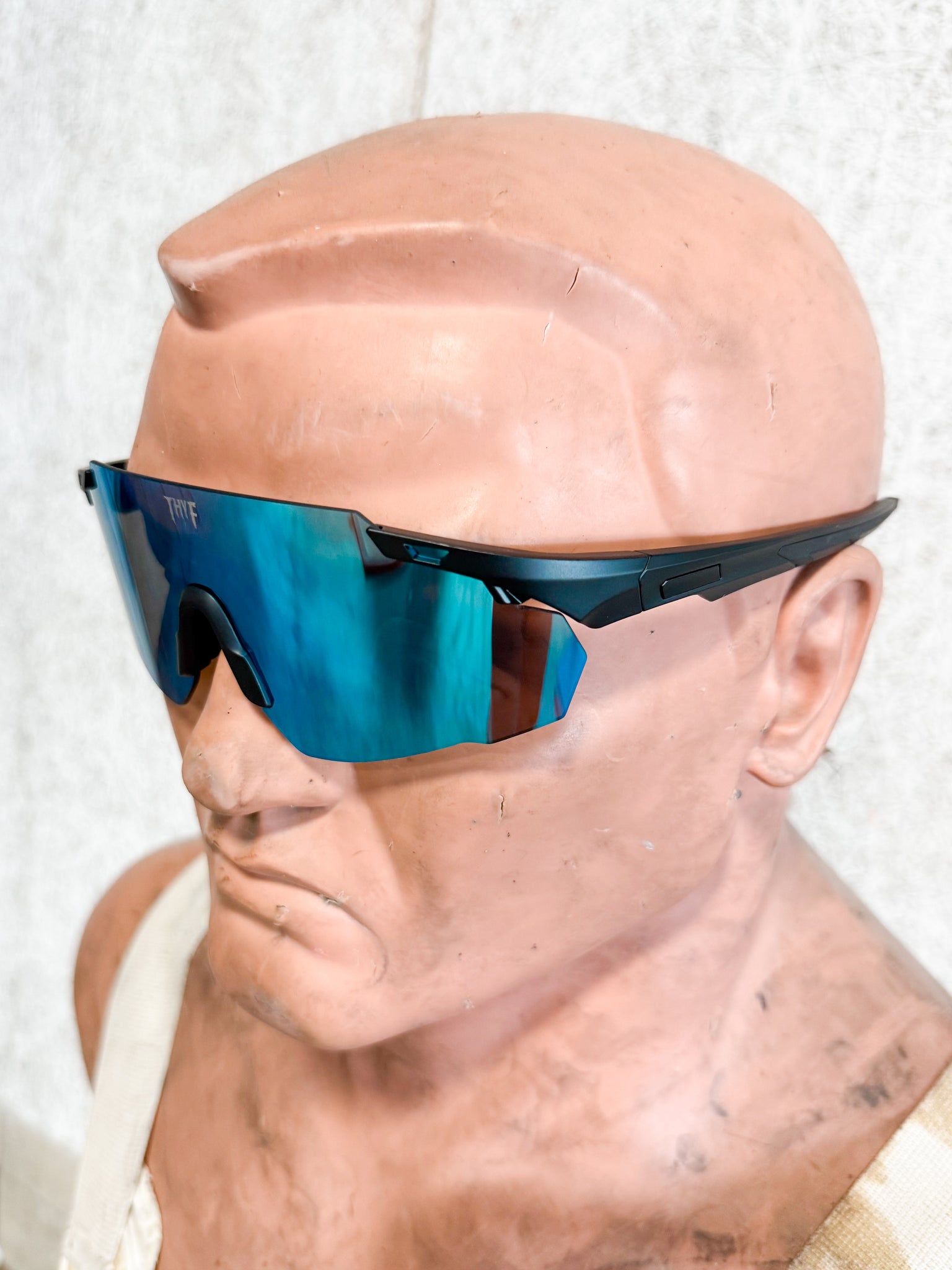 BEATER SUNGLASSES